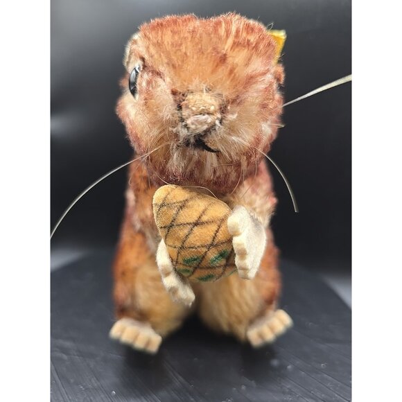 Vintage STEIFF Mohair PERRI Squirrel Germany Original W/Button & Ear Tag 4" Tall - Picture 3 of 8